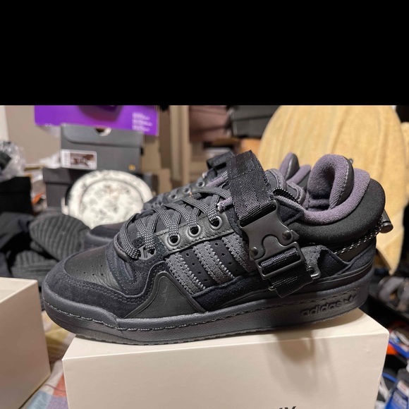 ADIDAS x BAD BUNNY FORUM LOW TRIPLE BLACK BACK TO SCHOOL SIZE 5 MEN 6 WOMEN - Picture 3 of 8